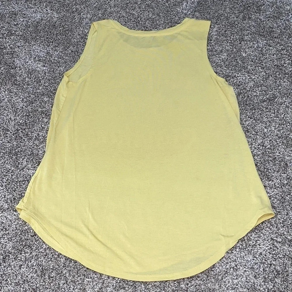 Maternity Shirt Size Large - Picture 7 of 7